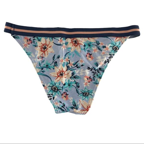 Xhilaration Women's Floral Lace Two Piece Bikini Swimsuit Size Small S - Picture 8 of 9